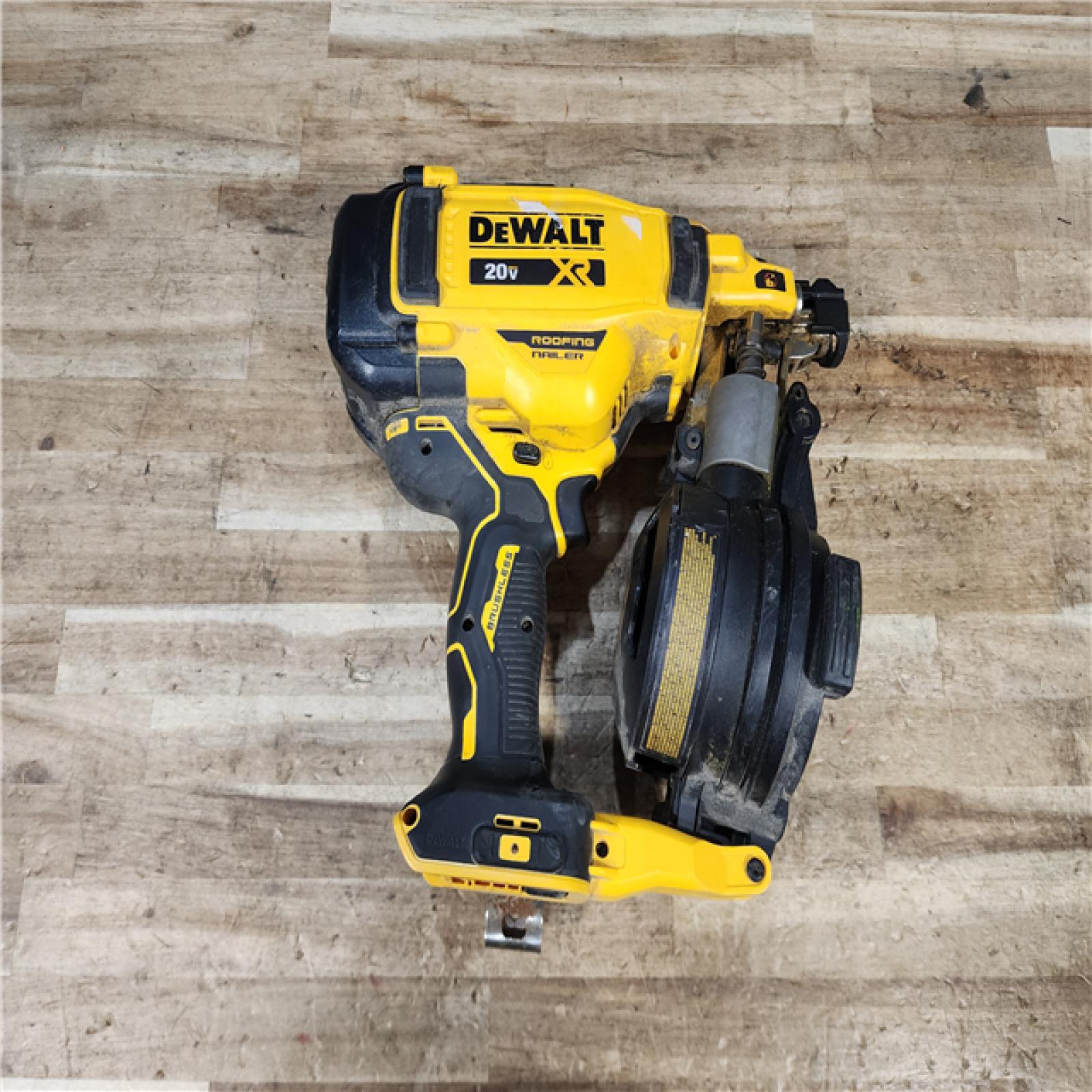 HOUSTON LOCATION - AS - IS DEWALT 20V MAX Roofing Nailer (TOOL ONLY)