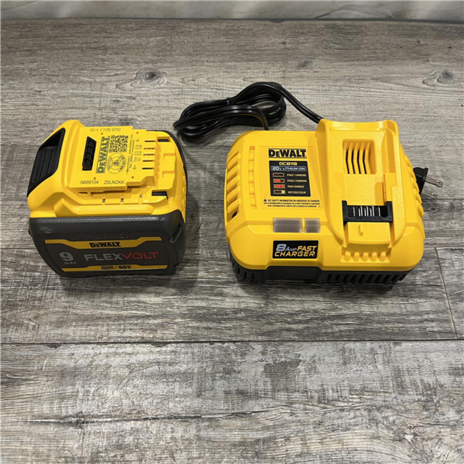 AS-IS DEWALT 20V/60V MAX FLEXVOLT Lithium-Ion 9.0Ah Battery and Charger Starter Kit
