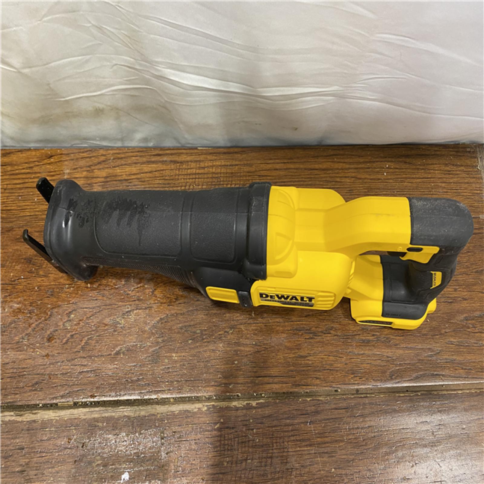AS-IS DeWalt DCS389B FLEXVOLT 60V MAX Cordless Brushless Reciprocating Saw (Tool-Only)