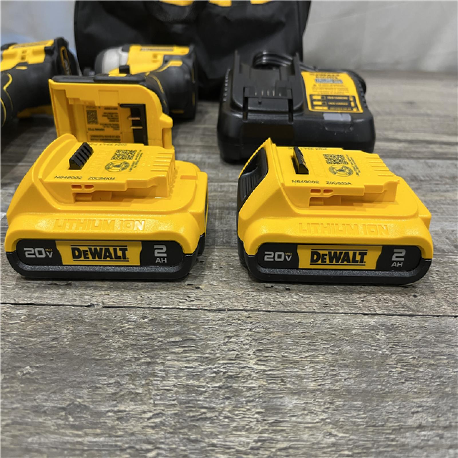 AS-IS DEWALT ATOMIC 20-Volt MAX Lithium-Ion Cordless Combo Kit
