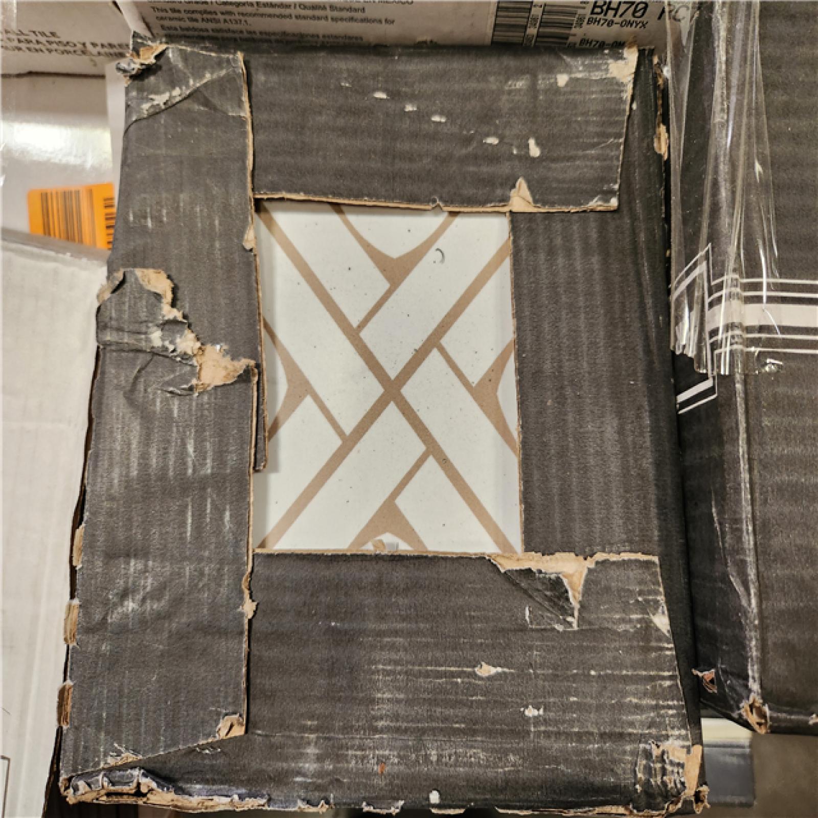 Phoenix AS-IS Mixed Floor/Wall Tile Pallet