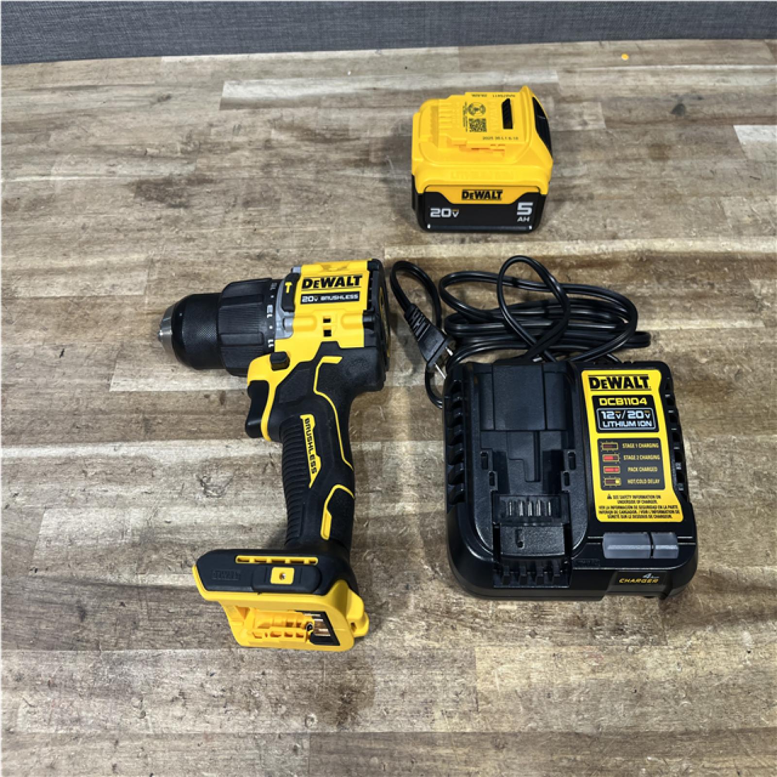Houston Location AS-IS Dewalt 18v XR Cordless Brushless Compact Combi Drill 1 X 5ah Li-ion Charger