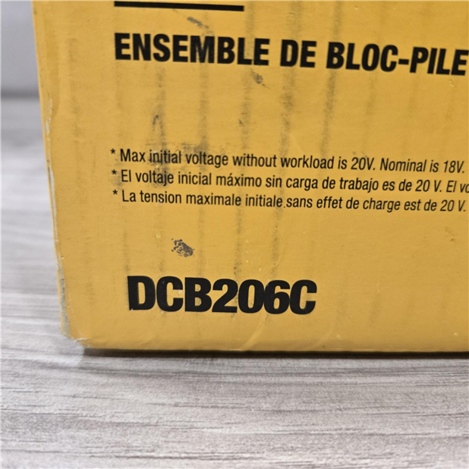 NEW! - Dewalt 20V Lithium-Ion 6.0Ah Battery Pack & Charger Kit