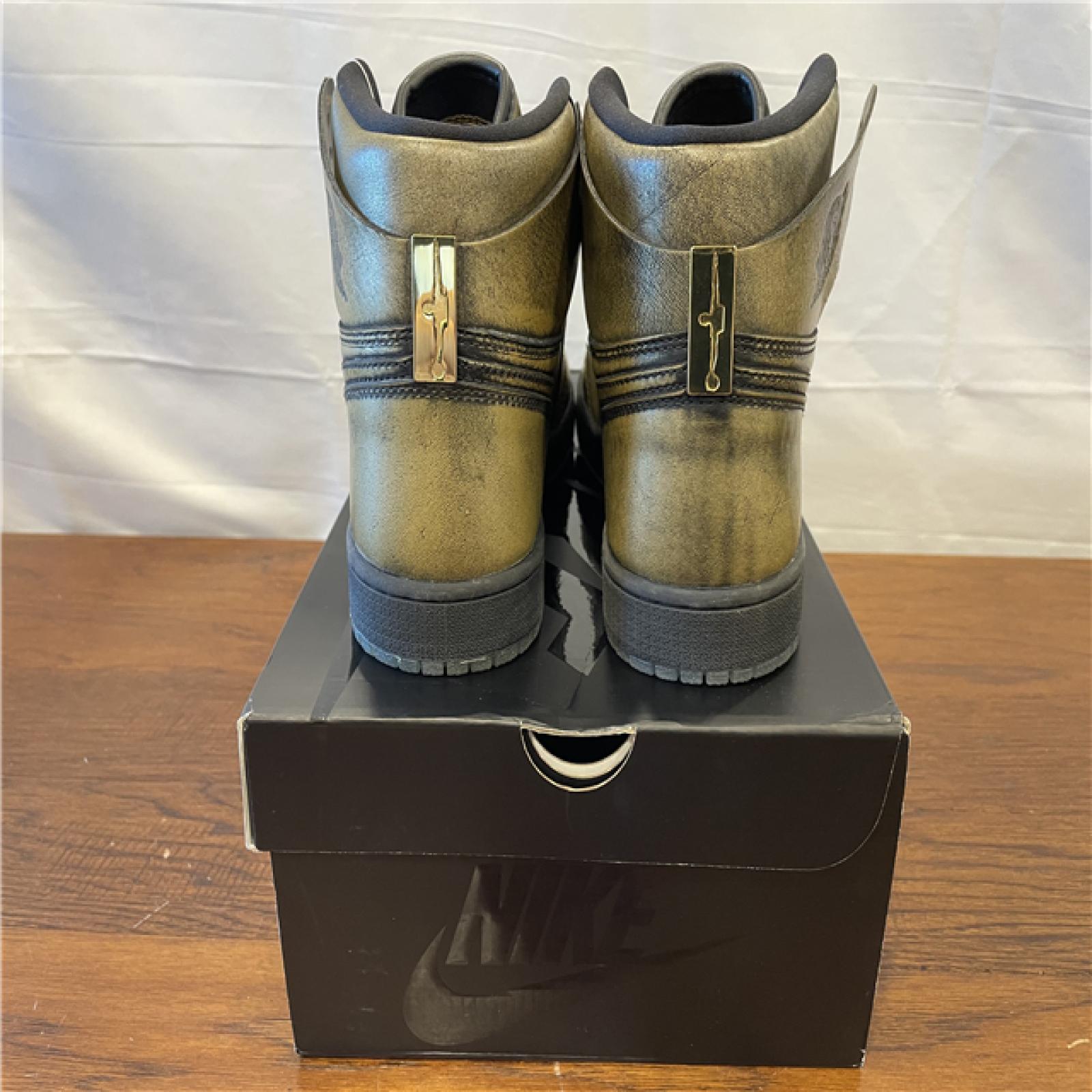 NEW! Nike Jordan 1 Retro High OG Wings - Size 9, Black/Metallic Gold