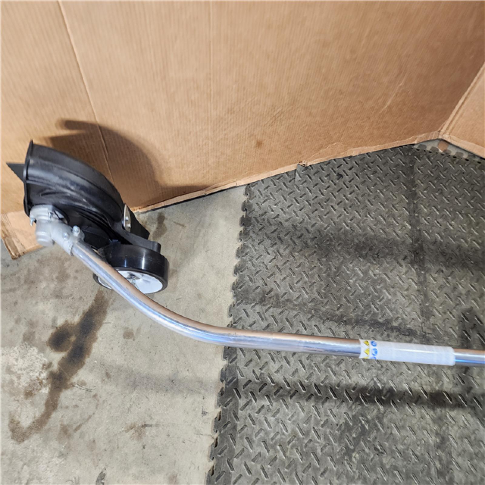 HOUSTON LOCATION - AS-IS ECHO 21.2 cc Gas 2-Stroke Lawn Edger
