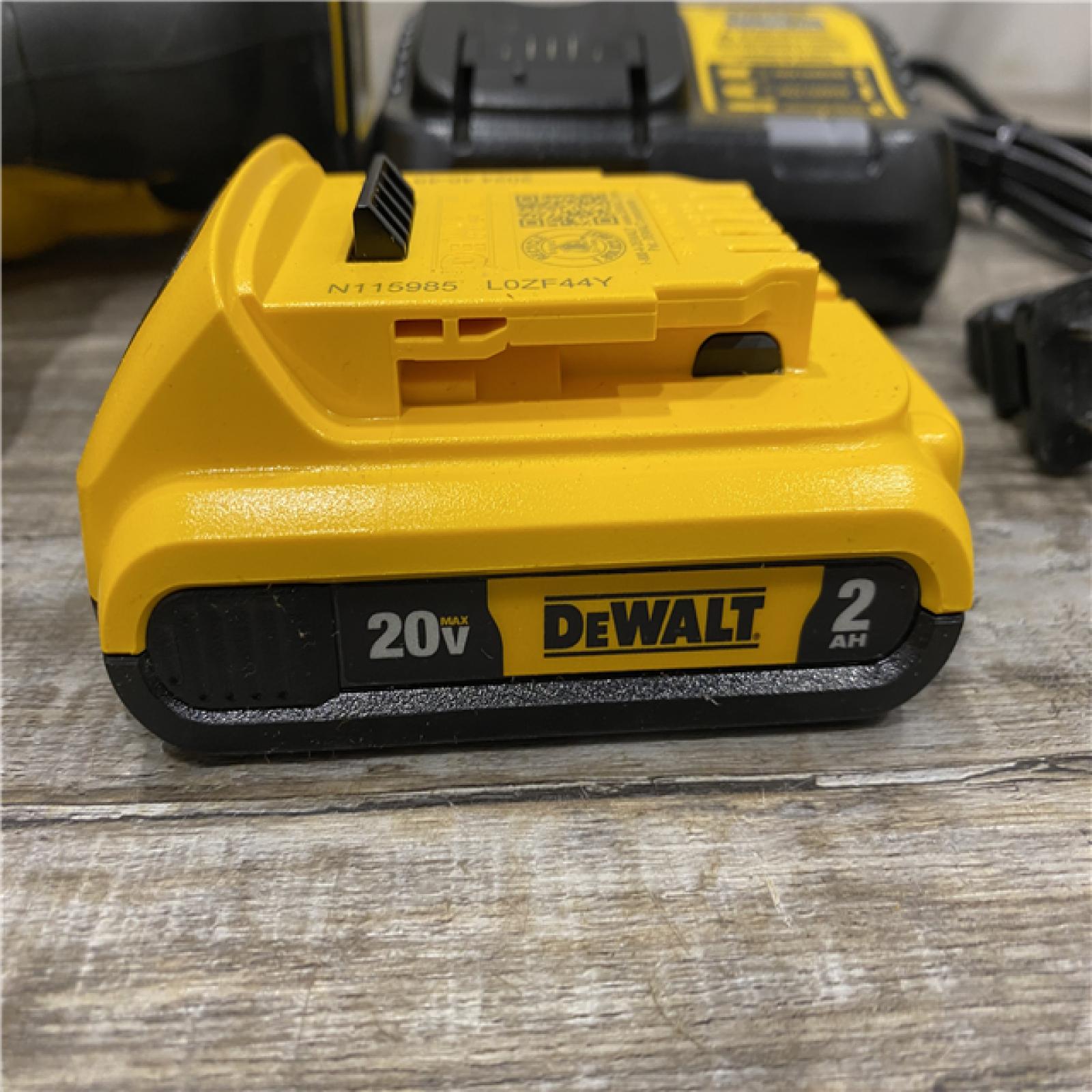AS-IS DEWALT 20V MAX XR 18 Gauge Brad Nailer Kit