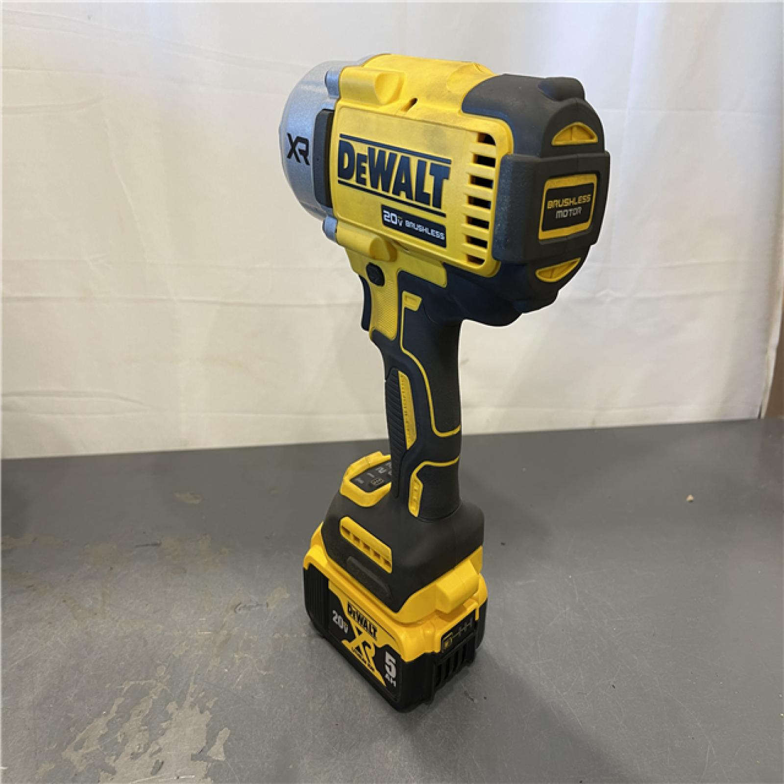 AS-IS - Dewalt 20V MAX Lithium-Ion Cordless 1/2 in. Impact Wrench Kit