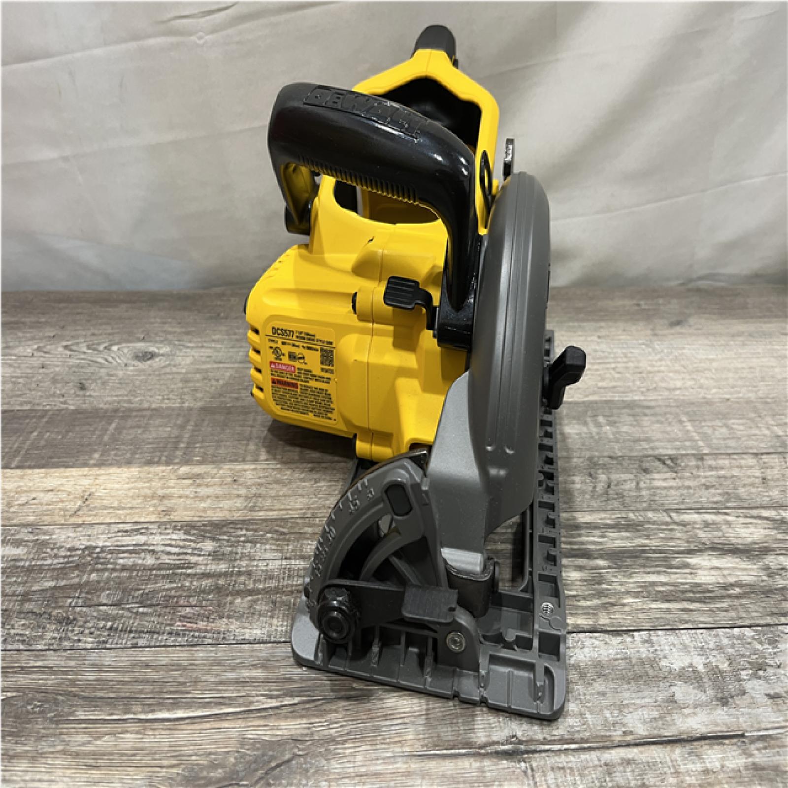 AS-IS DEWALT FLEXVOLT 60V MAX Cordless Brushless 7-1/4 in. Wormdrive Style Circular Saw (Tool Only)