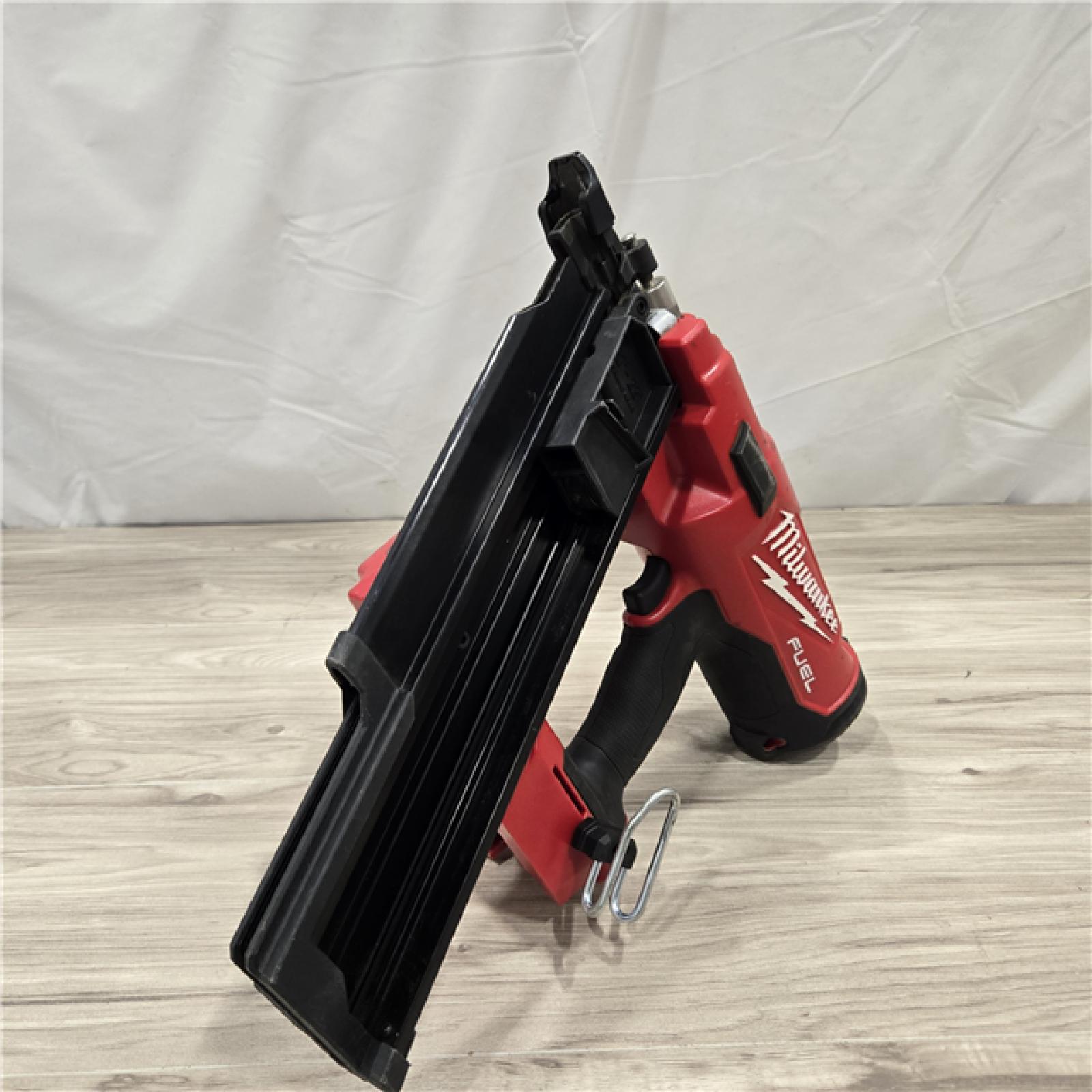 AS-IS Milwaukee 2744-20 M18 FUEL 3-1/2 in. 18V 21-Degree Cordless Framing Nailer (Tool-Only)