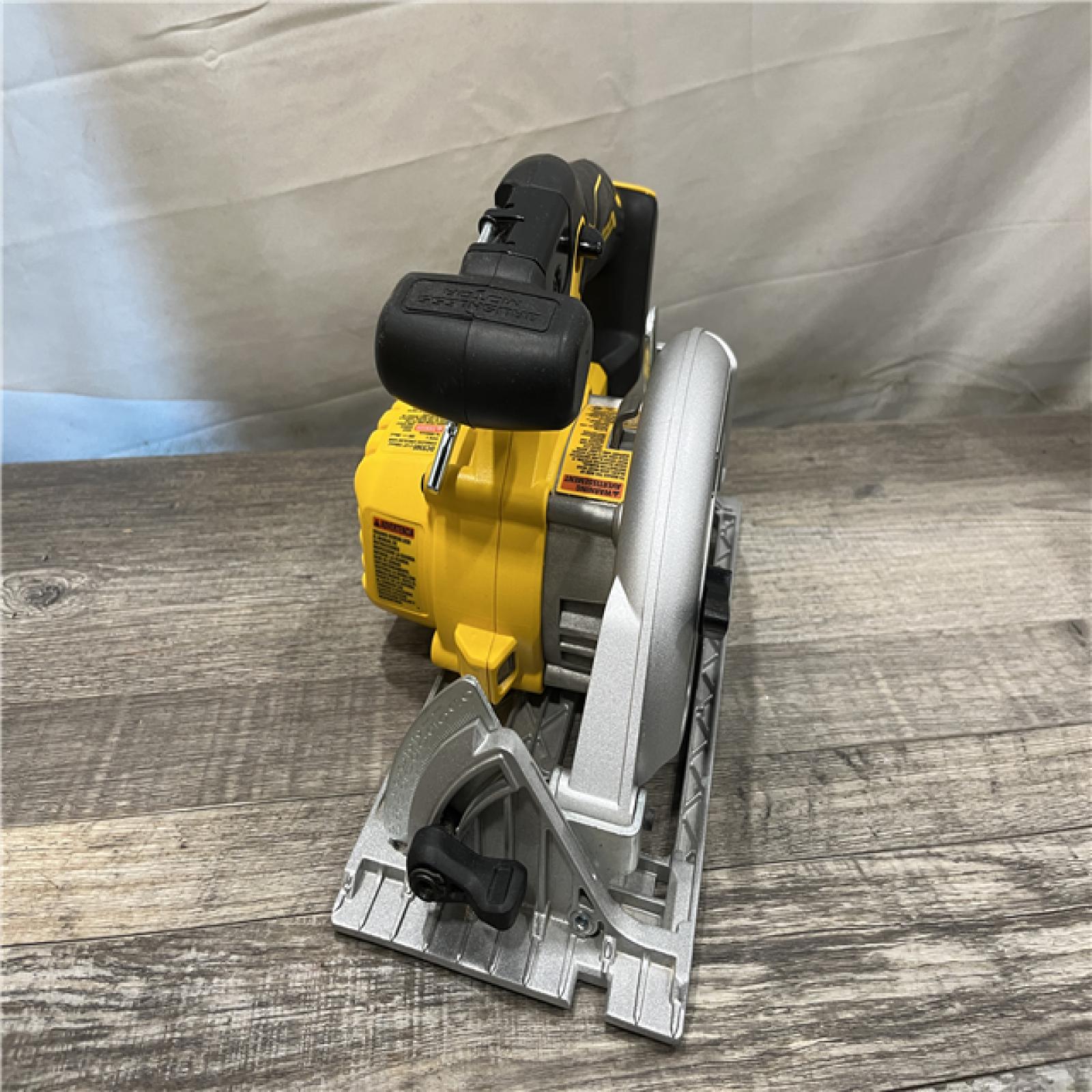 AS-IS DEWALT 20V MAX Cordless Brushless 6-1/2 in. Sidewinder Style Circular Saw (Tool Only)