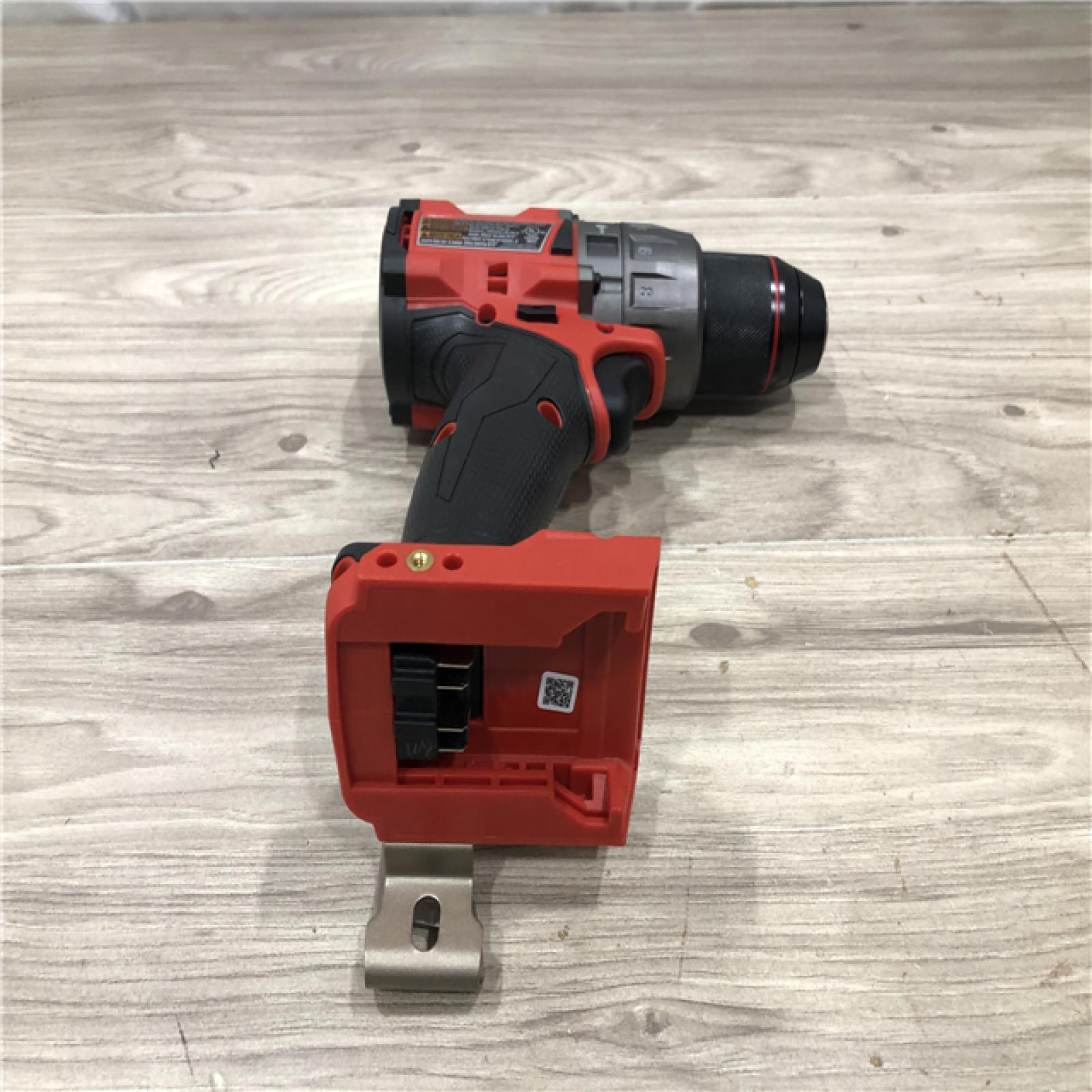 AS-IS Milwaukee FUEL 18V Lithium-Ion Cordless 1/2 in. Hammer Drill Driver Kit