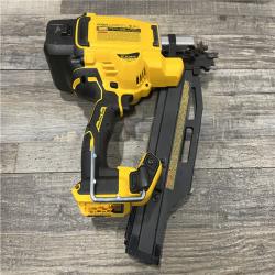 AS-IS DEWALT 20-Volt 21° Cordless Framing Nailer Kit