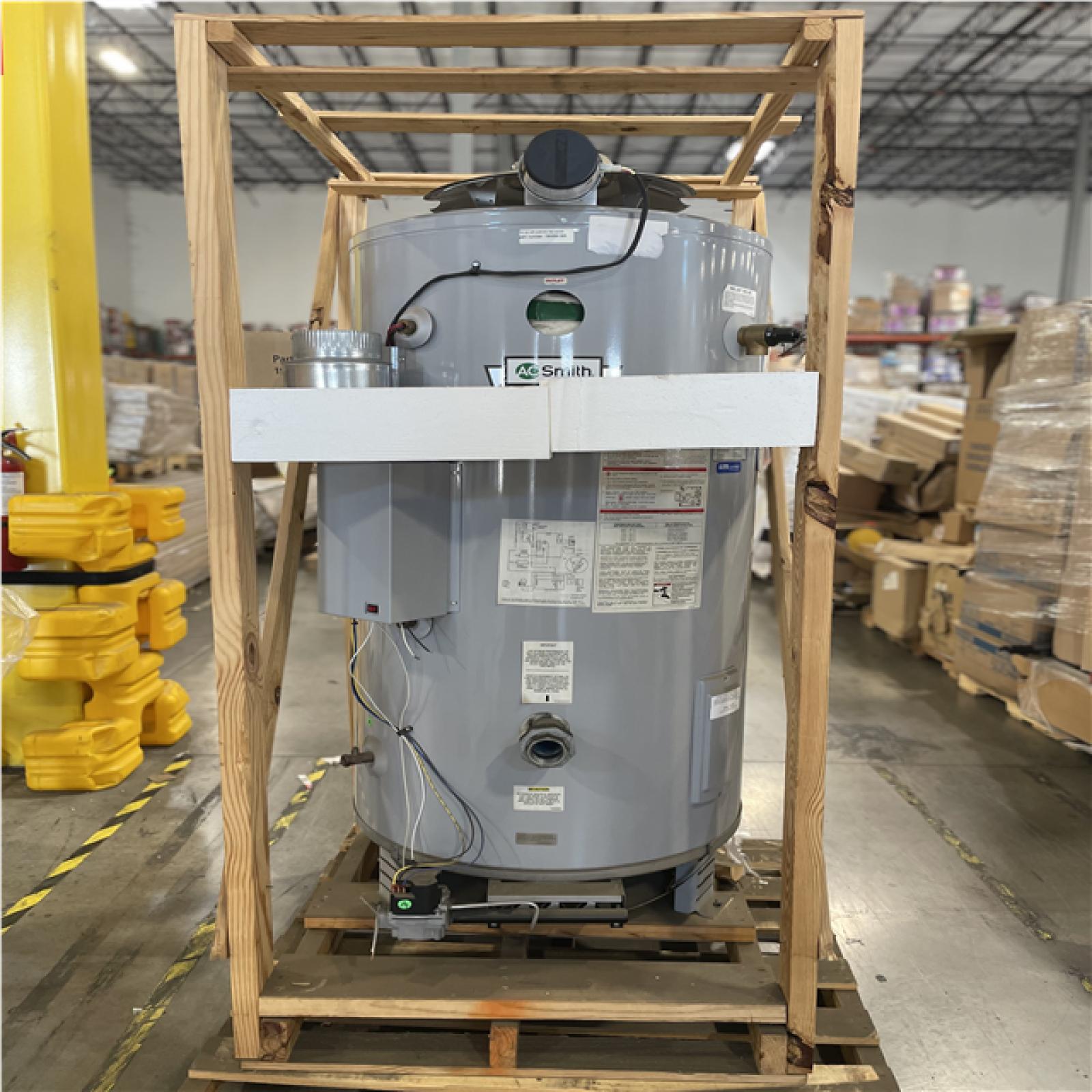 DALLAS LOCATION- AS-IS A.O. Smith Master-Fit® BTR 71 gal. Tall 120 MBH Commercial Natural Gas Water Heater