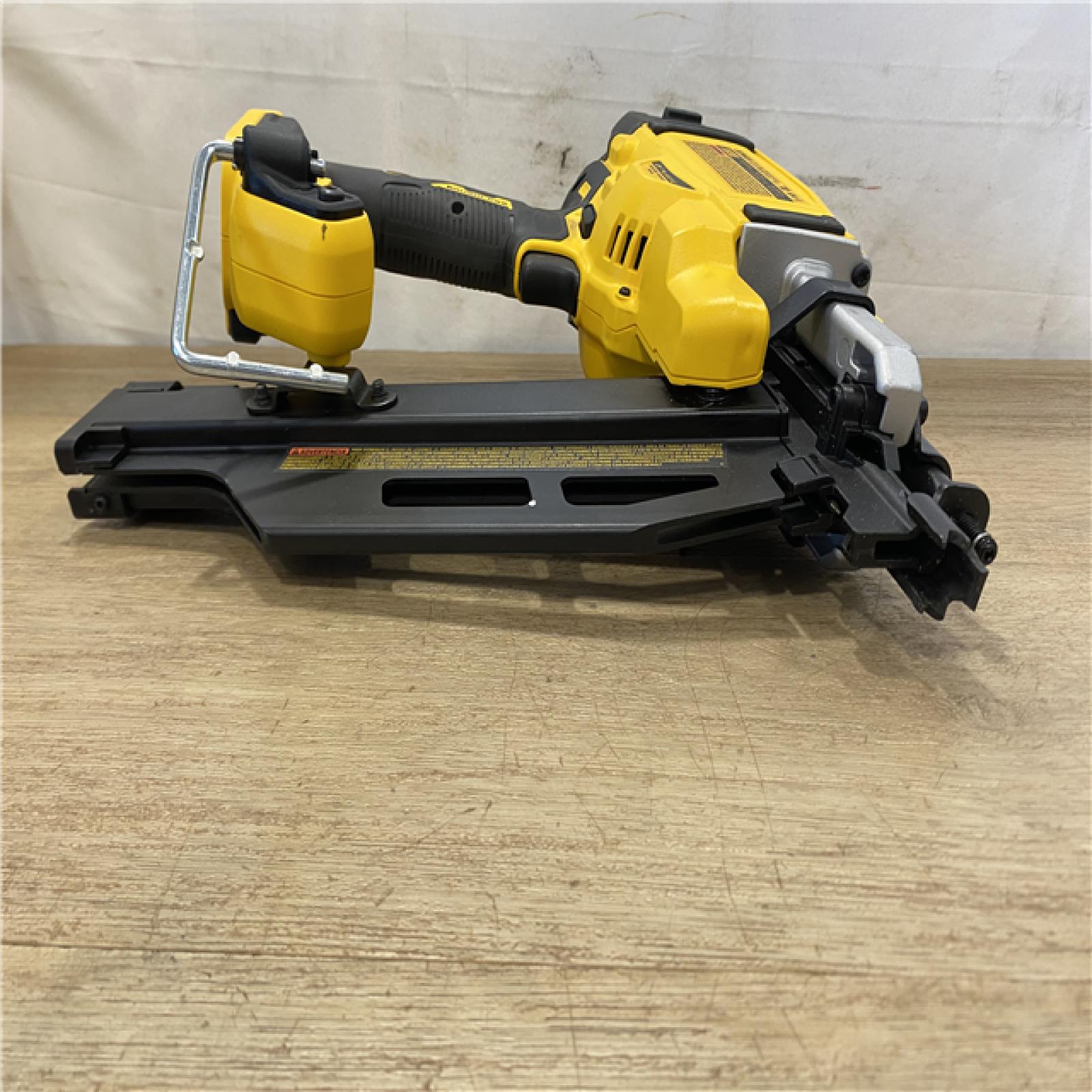 AS-IS DEWALT 20-Volt 21° Cordless Framing Nailer (Tool-Only)
