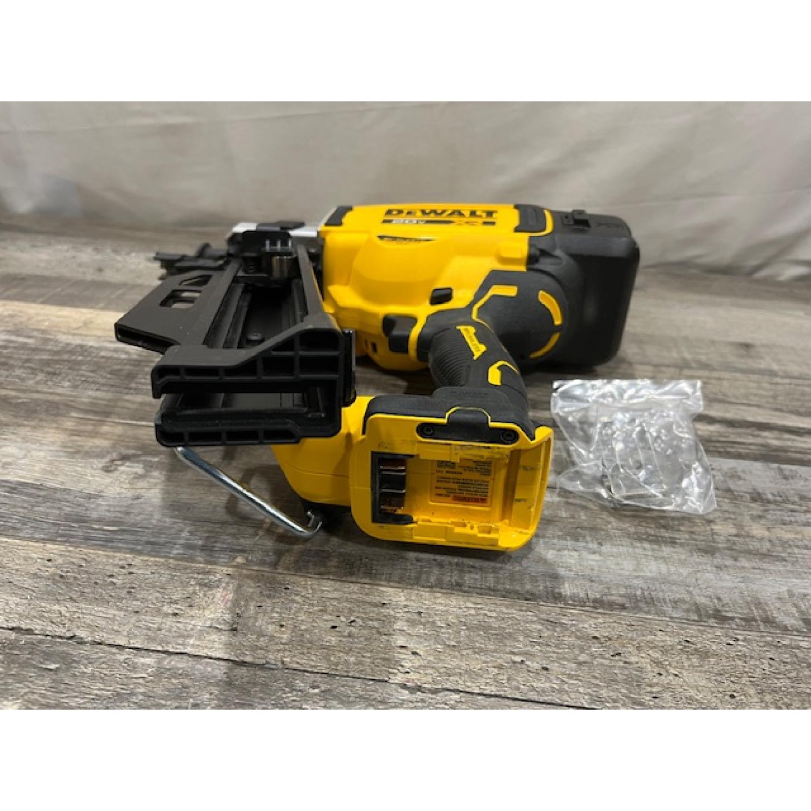 AS-IS DEWALT 20-Volt 21° Cordless Framing Nailer (Tool-Only)