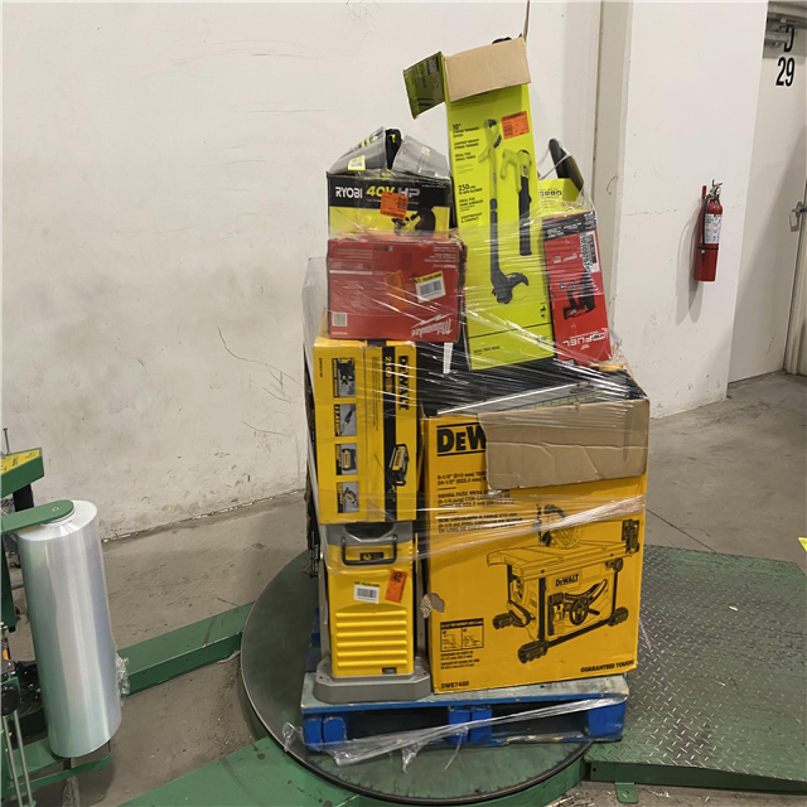 Dallas Location - As-Is Tool Pallet