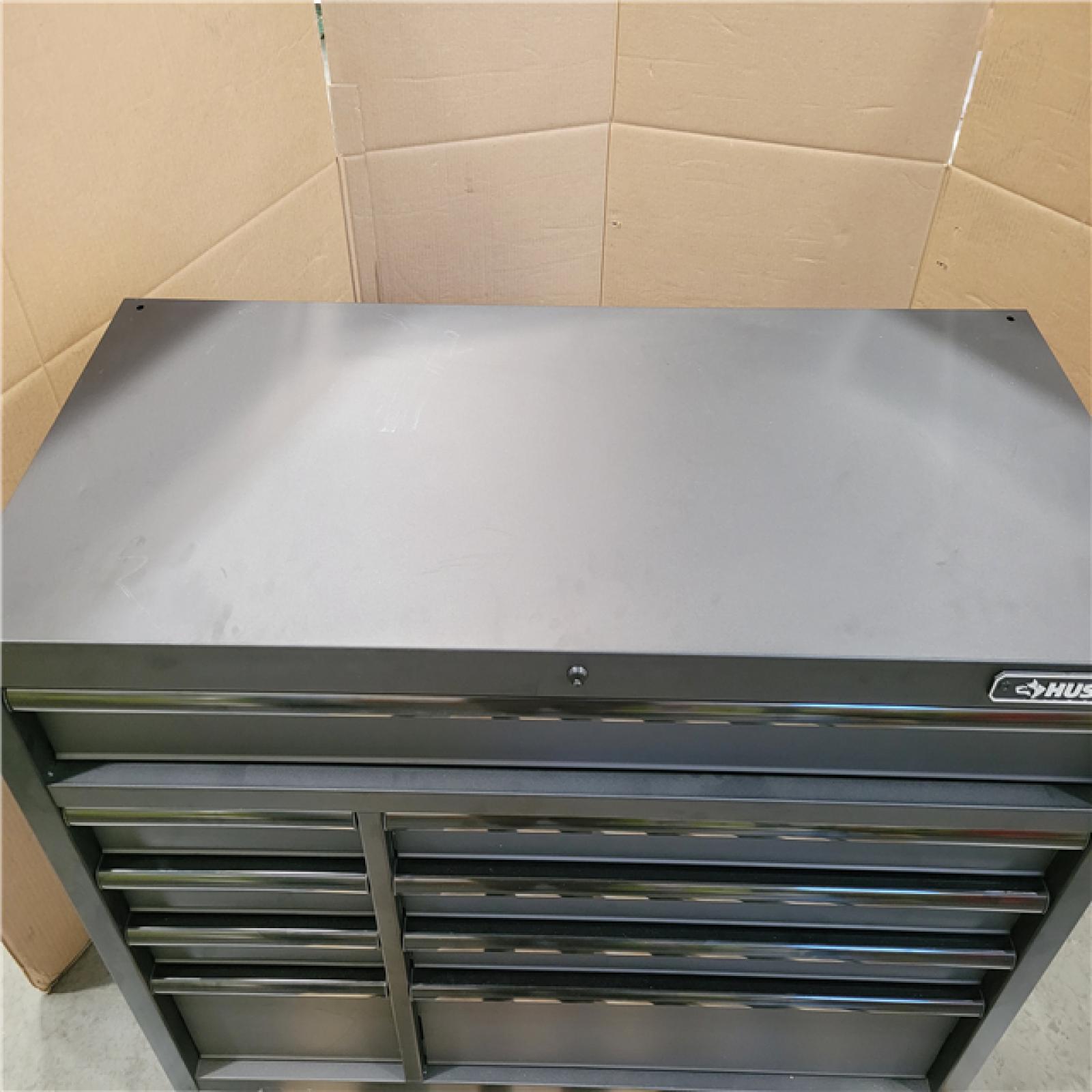 CALIFORNIA NEW HUSKY 9- DRAWER MOBILE TOOL BOX