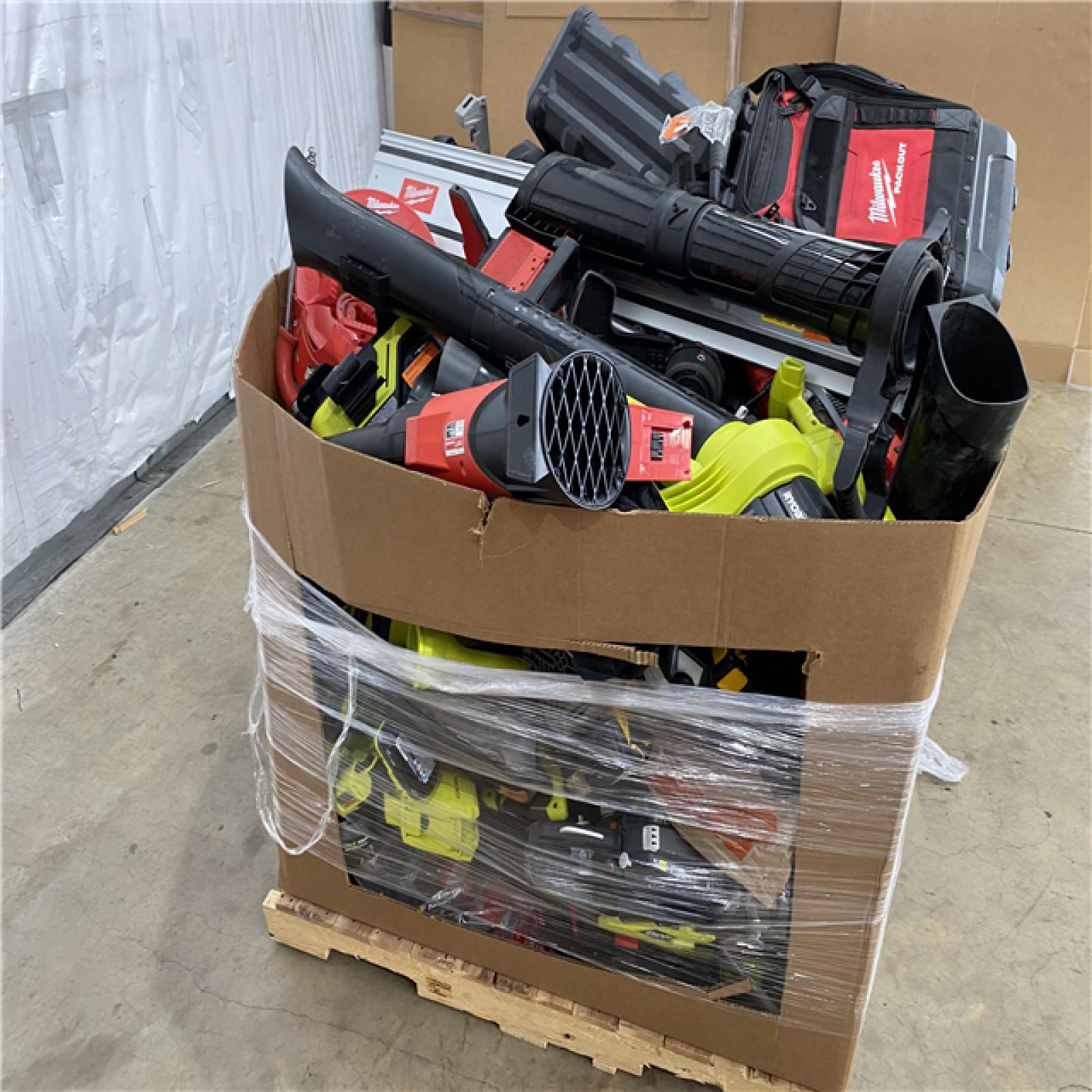 Houston Location AS IS - Tool Pallet