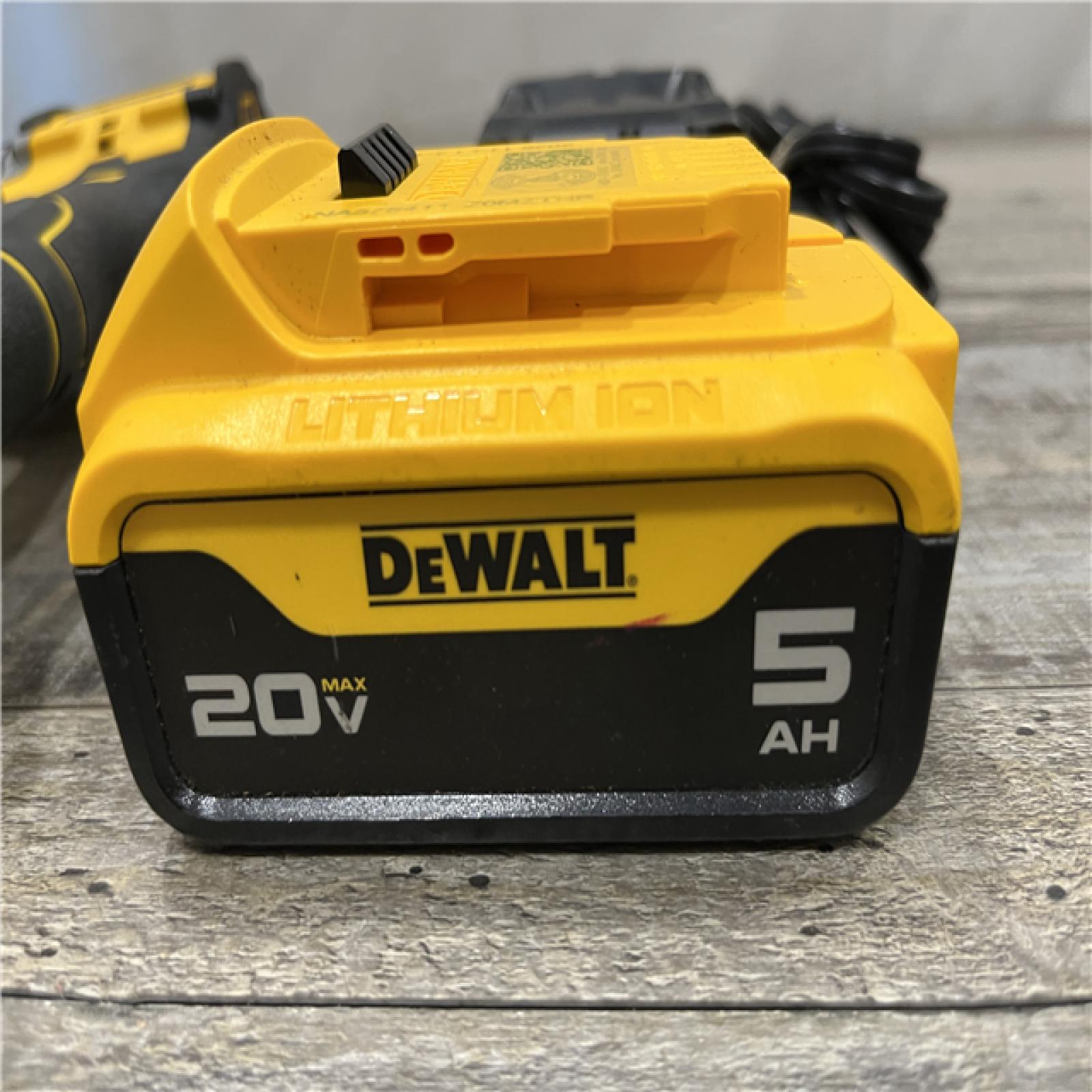 AS-IS DEWALT ATOMIC 20V Lithium-Ion Cordless 1/2 in. Hammer Drill Kit
