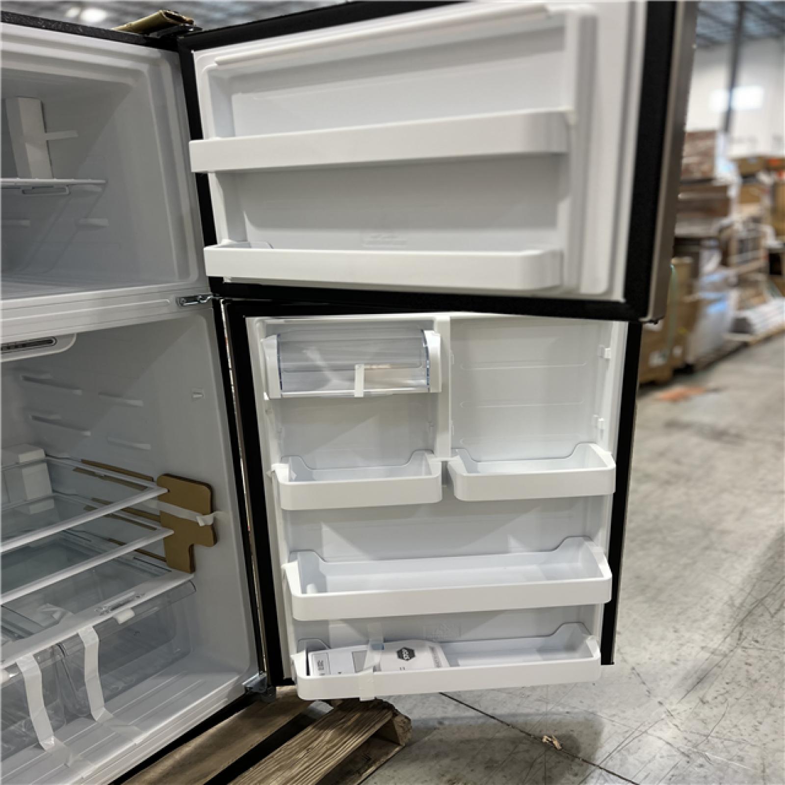 DALLAS LOCATION ASIS Vissani 18 cu. ft. Top Freezer Refrigerator in