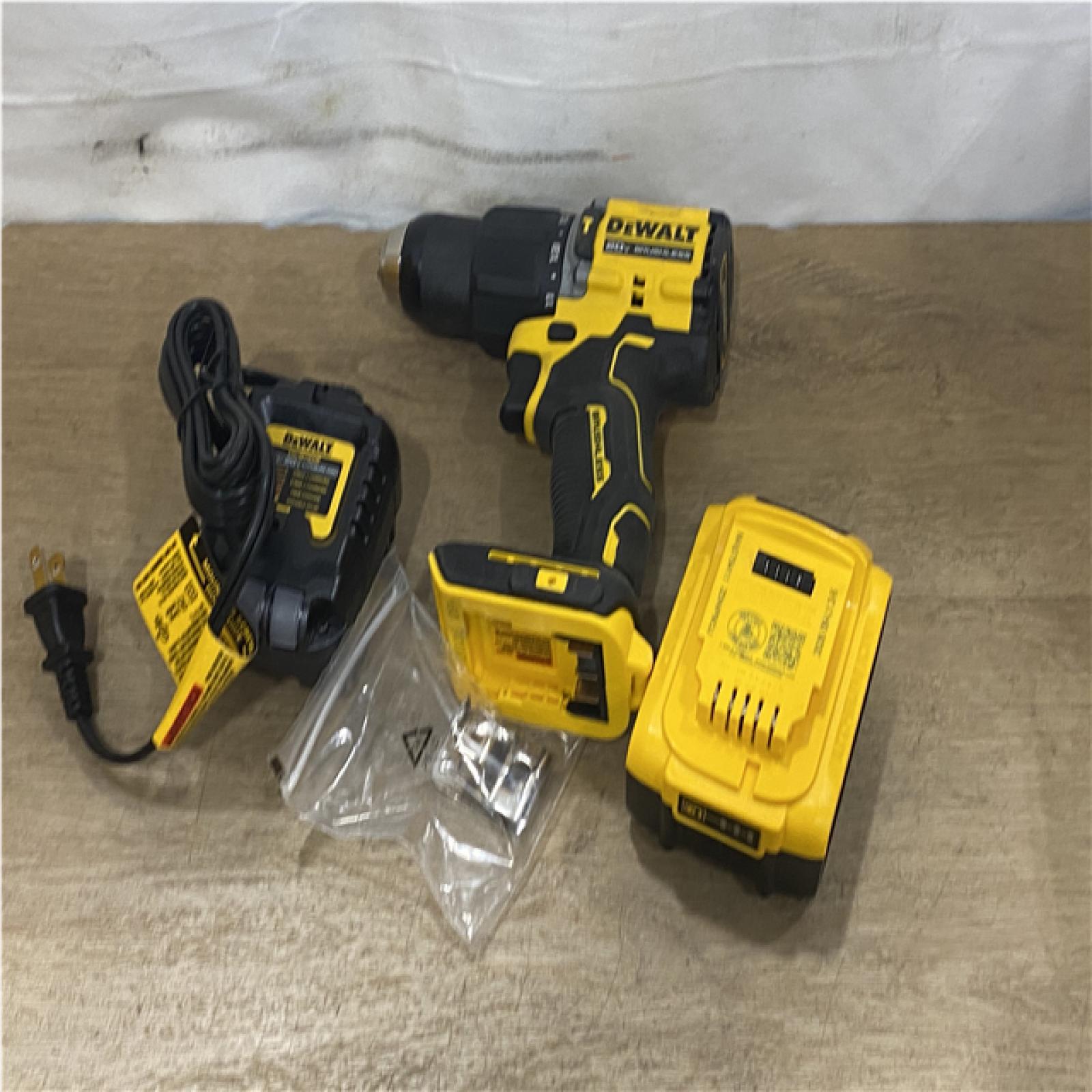 AS-IS DEWALT Atomic 20V Lithium-Ion Cordless Compact 1/2 in. Drill/Driver Kit