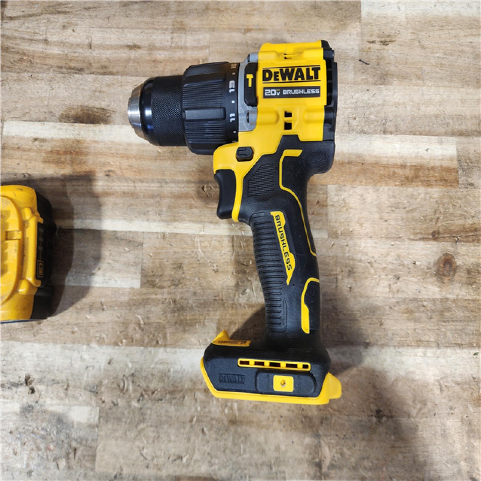 HOUSTON LOCATION - AS - IS DEWALT ATOMIC 20V Lithium-Ion Cordless 1/2 in. Hammer Drill Kit