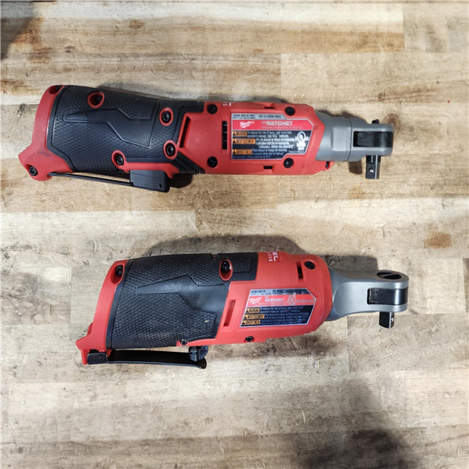 HOUSTON LOCATION - AS-IS Milwaukee 2 Tool Combo Kit W/ (2) Battery & Charger