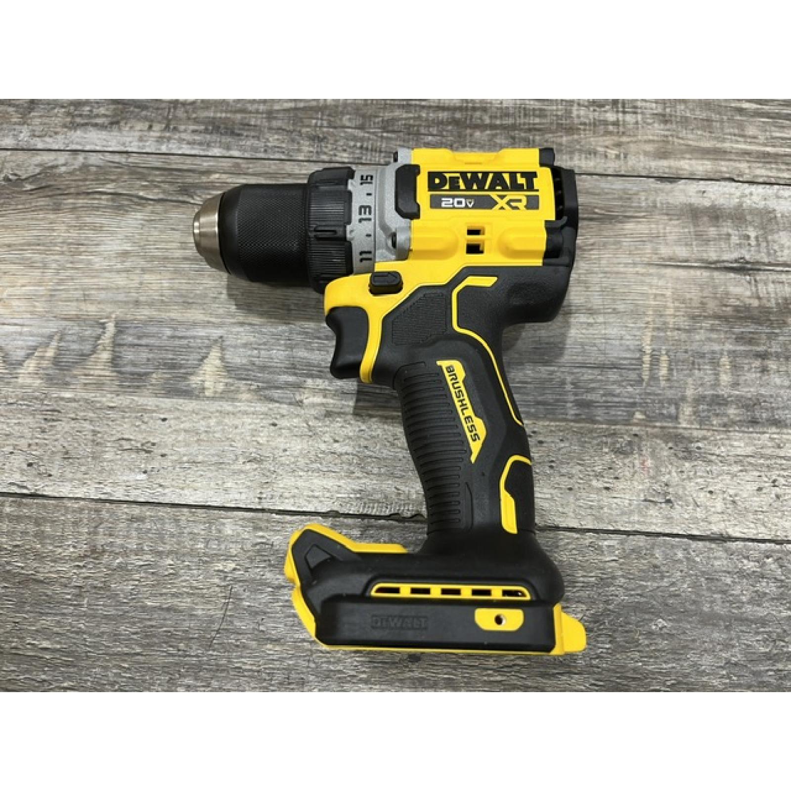 AS-IS DEWALT 20V XR Lithium-Ion Cordless Brushless 1/2 in. Drill/Driver Kit
