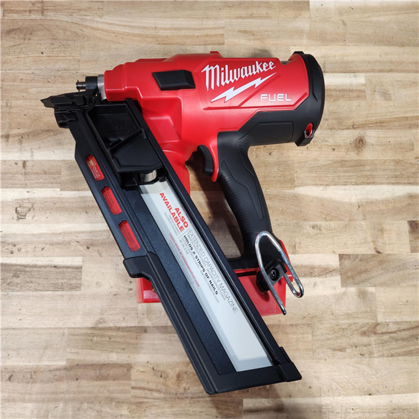 HOUSTON LOCATION - AS-IS (APPEARS LIKE NEW) Milwaukee FUEL 3-1/2 in. 18-Volt 30-Degree Lithium-Ion Brushless Cordless Framing Nailer (Tool-Only)