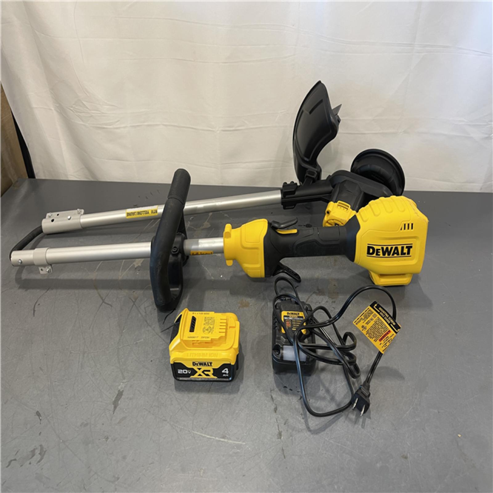 AS-IS - DeWalt 20V MAX 13 in. Cordless Battery Powered String Trimmer Kit