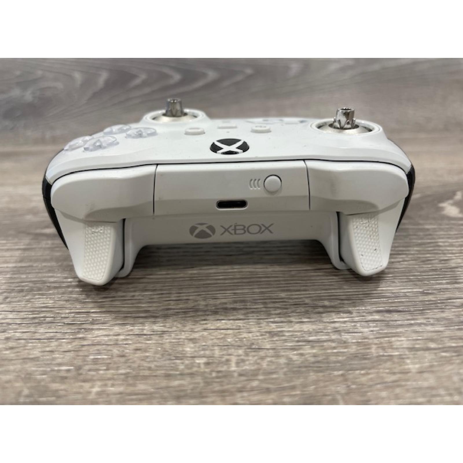 AS-IS  XBOX Elite Wireless Controller Series 2 - White