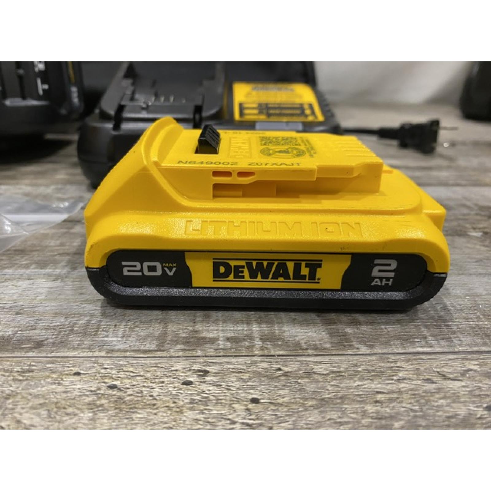 AS-IS DEWALT 20V MAX Lithium-Ion 15-Degree Electric Cordless Roofing Nailer Kit