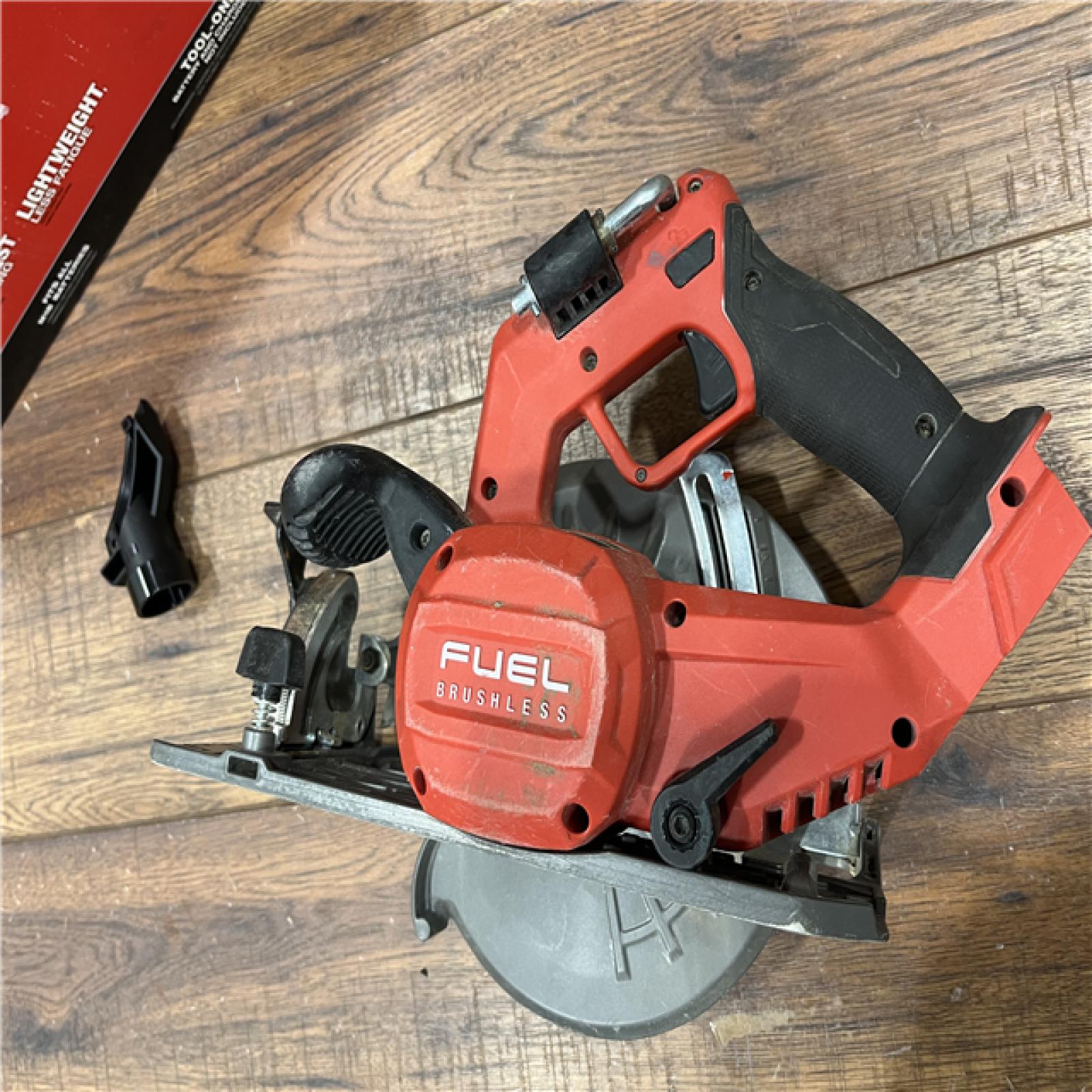 AS-IS Milwaukee M18 FUEL 18V Lithium-Ion Brushless Cordless 7-1/4 in. Circular Saw (Tool-Only)