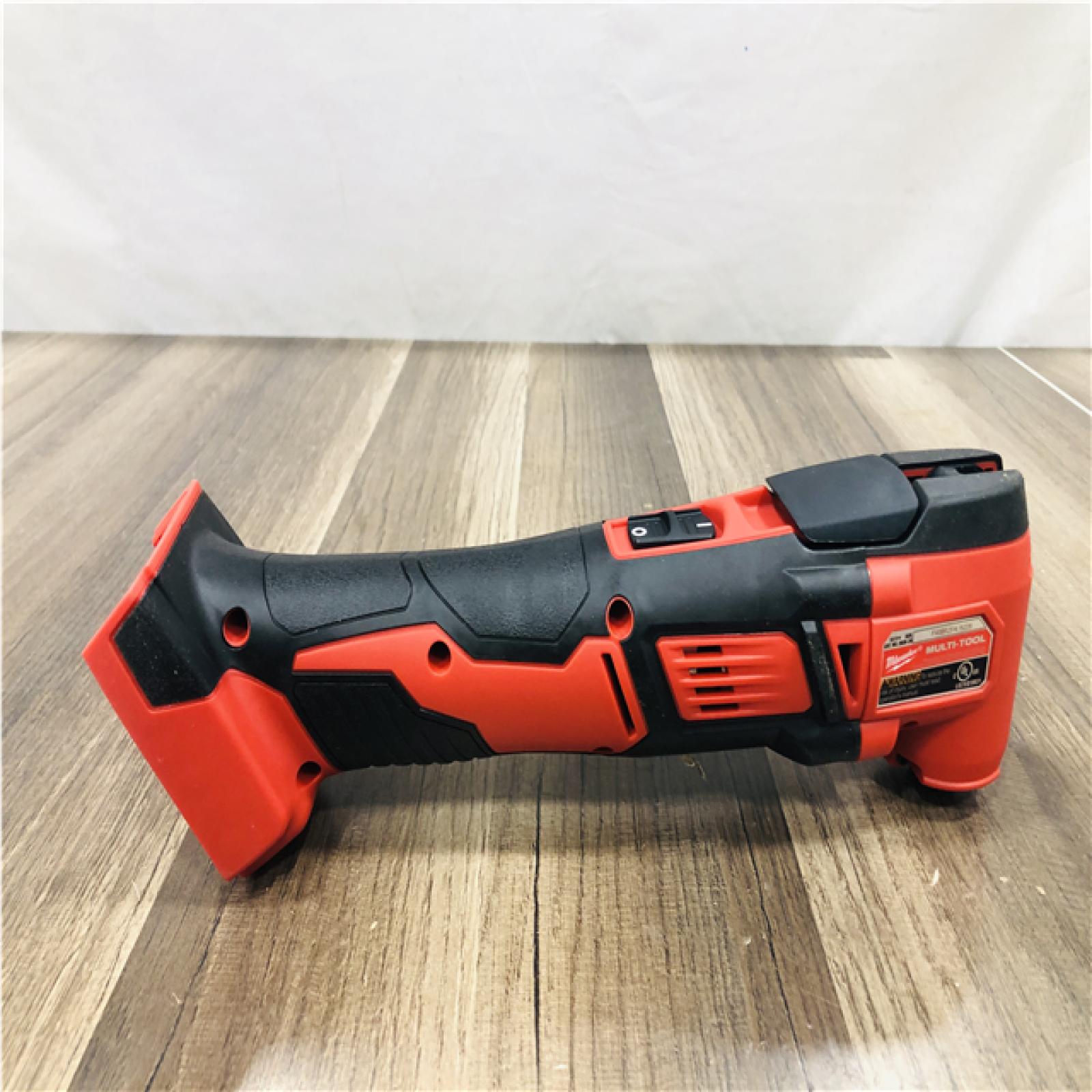 AS-IS Milwaukee 18V Lithium-Ion Cordless Oscillating Multi-Tool (Tool-Only)