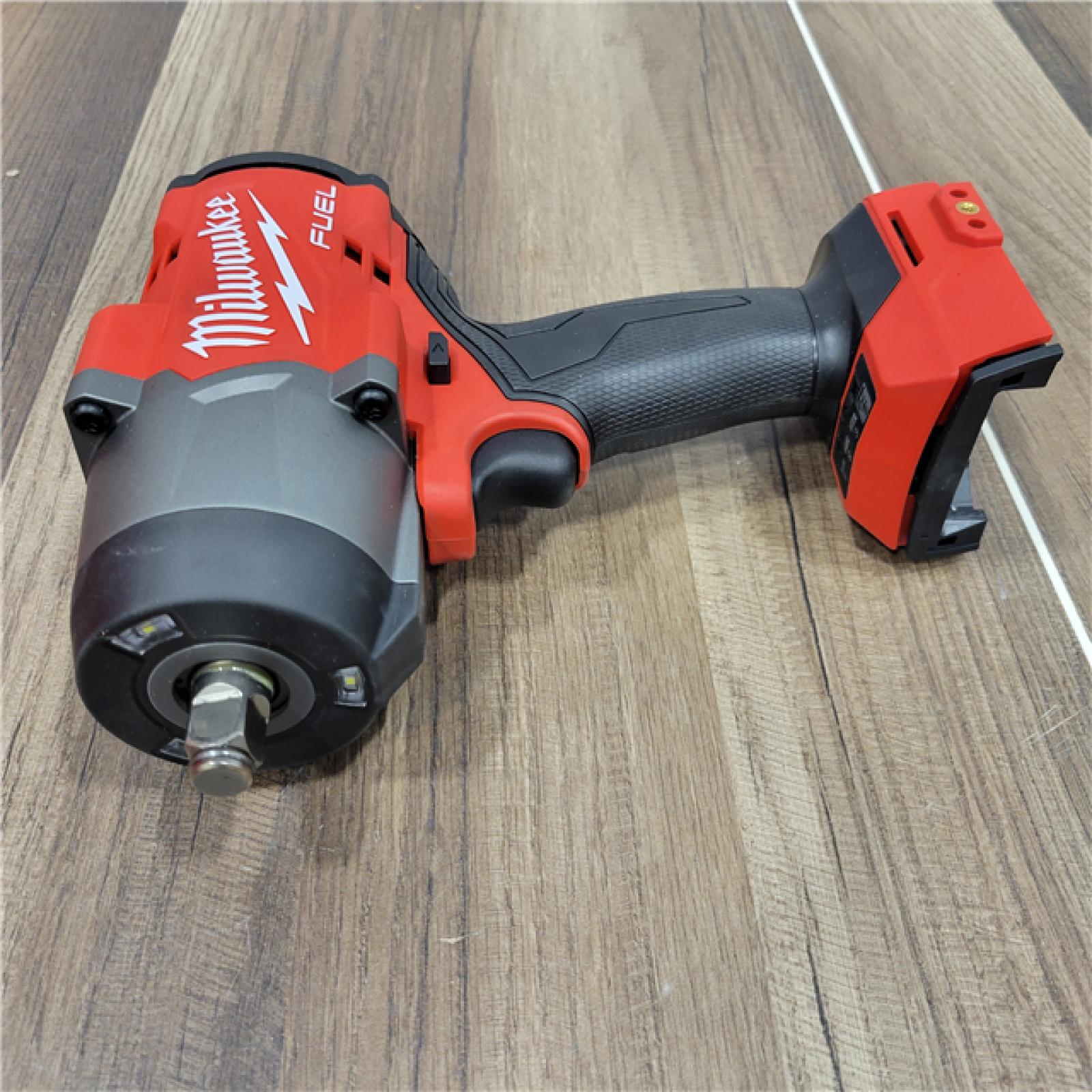 AS-IS Milwaukee M18 1/2 in. Cordless Brushless High Torque Impact Wrench Kit (Battery & Charger)