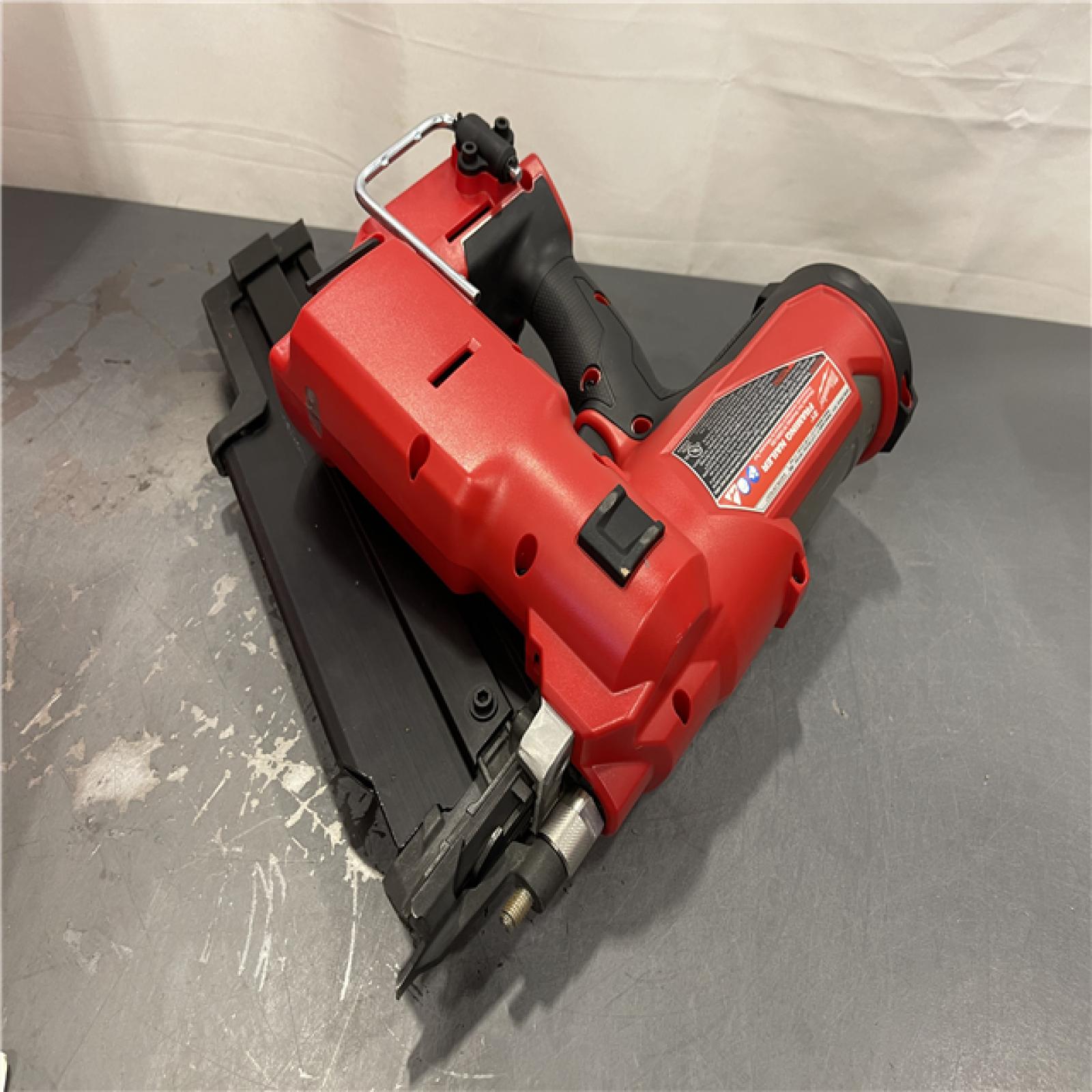 AS-IS - Milwaukee M18 FUEL 3-1/2 in. 18-Volt 21-Degree Lithium-Ion Brushless Cordless Framing Nailer