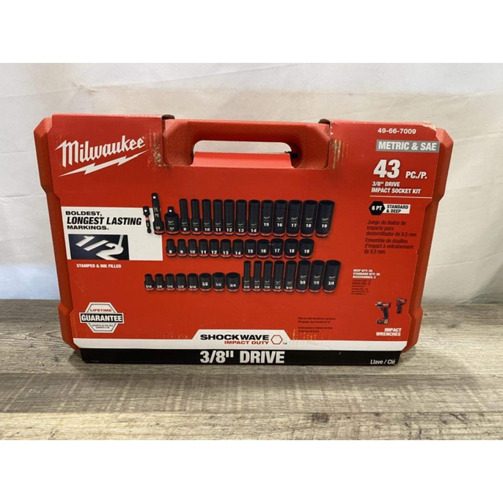 NEW - Milwaukee SHOCKWAVE 3/8 in. Drive SAE and Metric 6 Point Impact Socket Set (43-Piece)