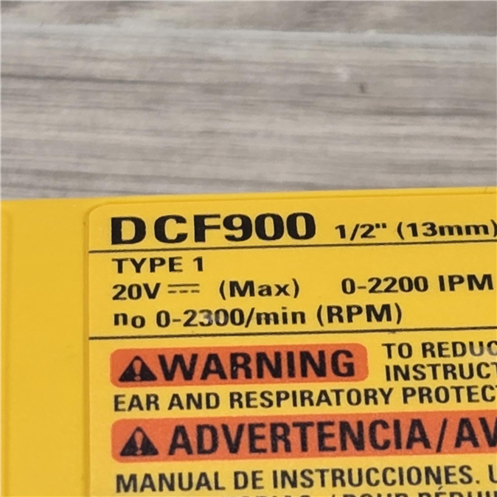 AS-IS Dewalt 20V MAX Cordless 1/2 in. Impact Wrench Kit