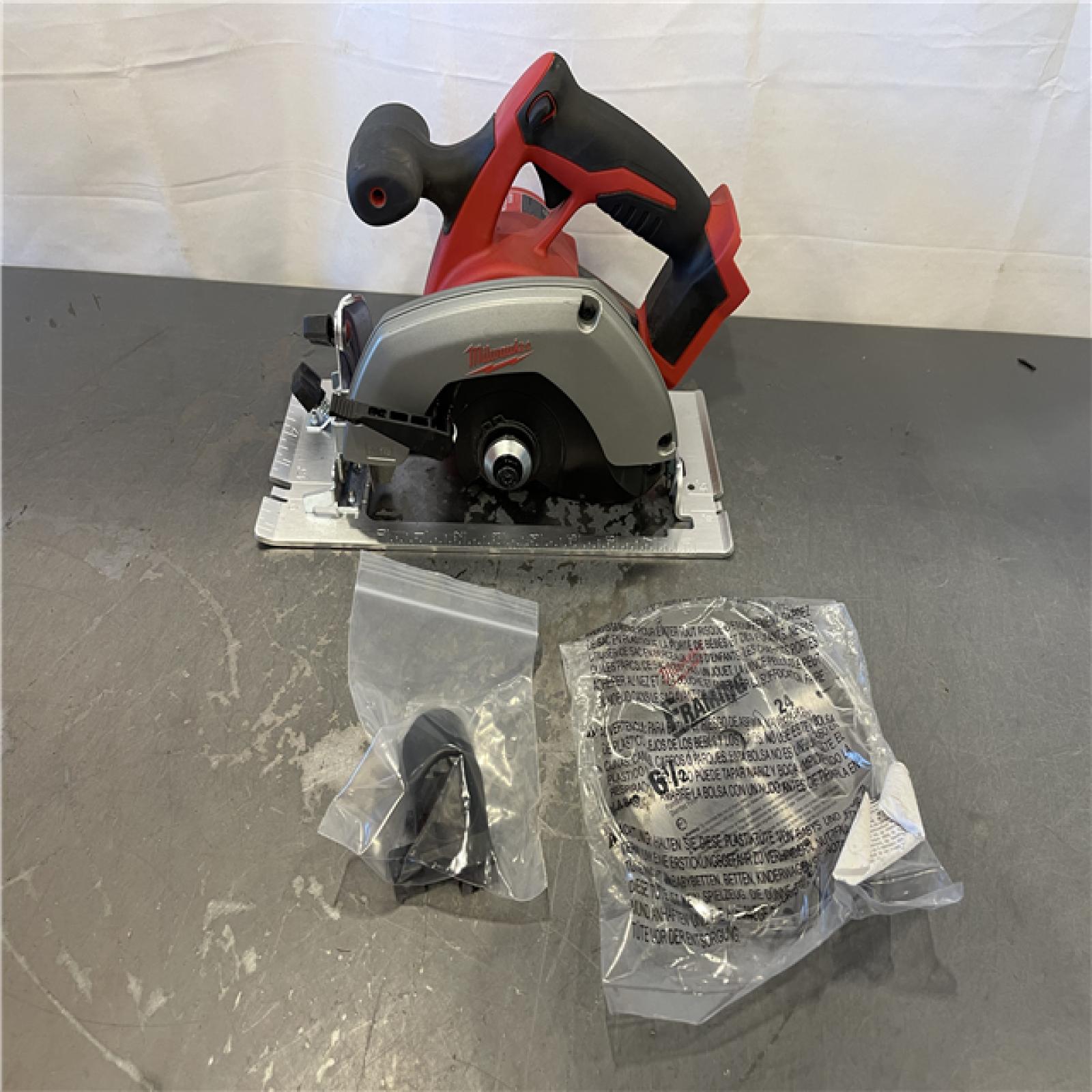 AS-IS - Milwaukee M18 18V Lithium-Ion Cordless 6-1/2 in. Circular Saw