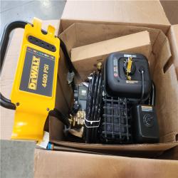Phoenix NEW DEWALT 4400 PSI 4.0 GPM Gas Pressure Washer with 420cc Engine  Triplex Pump  Commercial Cold Water Power Washer