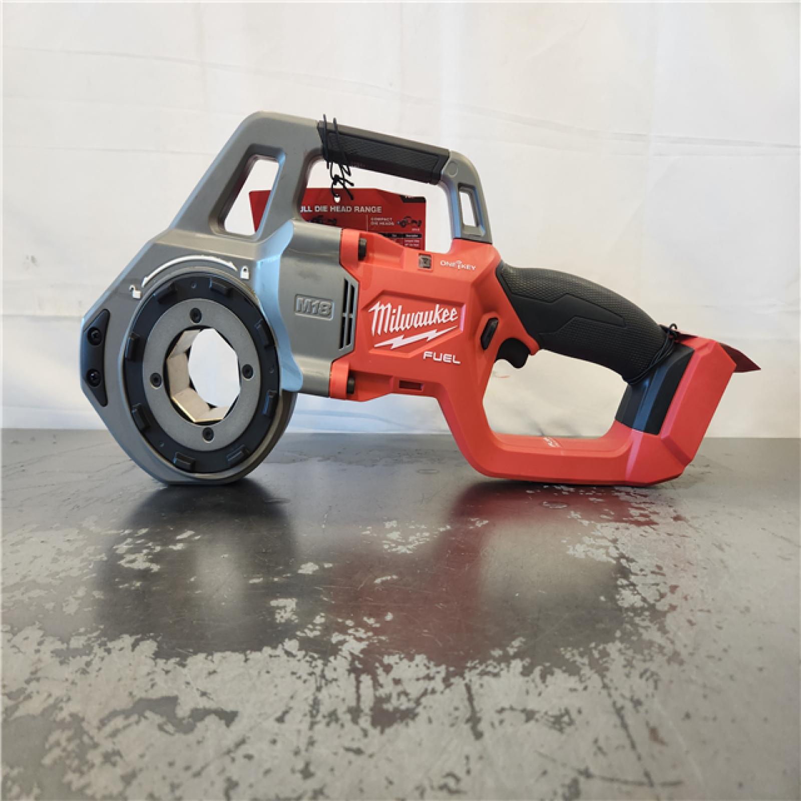 NEW Milwaukee M18 18V FUEL Cordless Compact Pipe Threader W/ ONE KEY Kit
