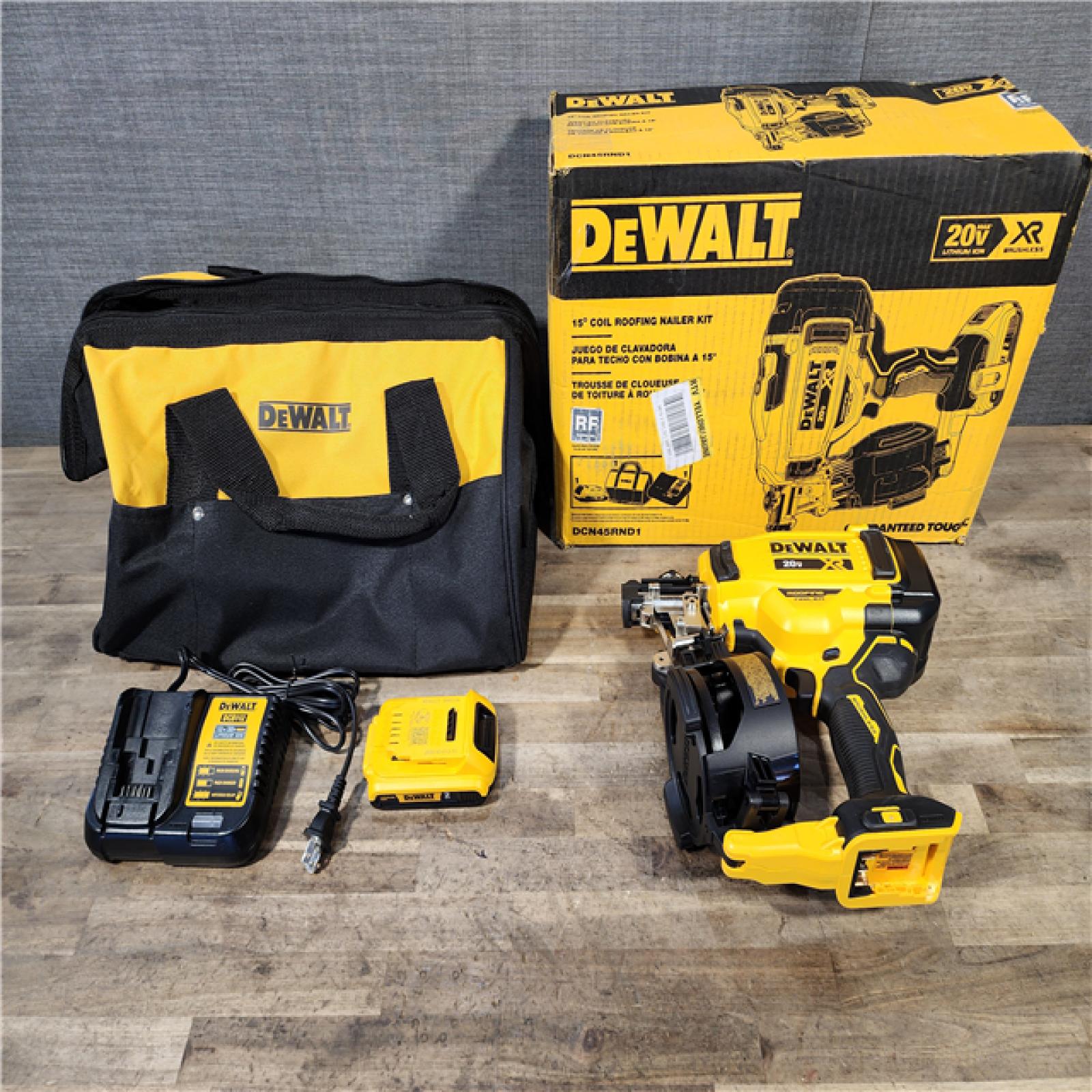 HOUSTON LOCATION - AS-IS DEWALT Roofing Nailer Cordless Kit