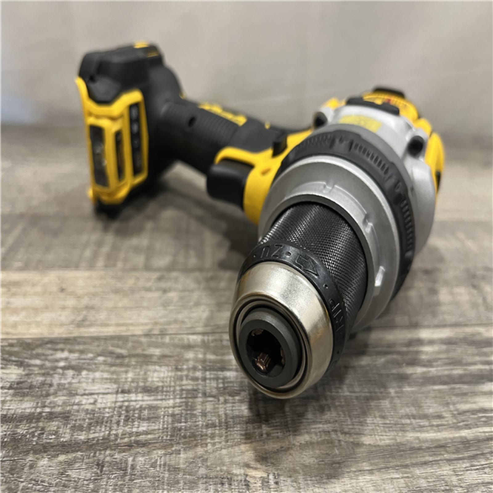 AS-IS DEWALT 20V XR Lithium-Ion Cordless Hammer Drill Kit