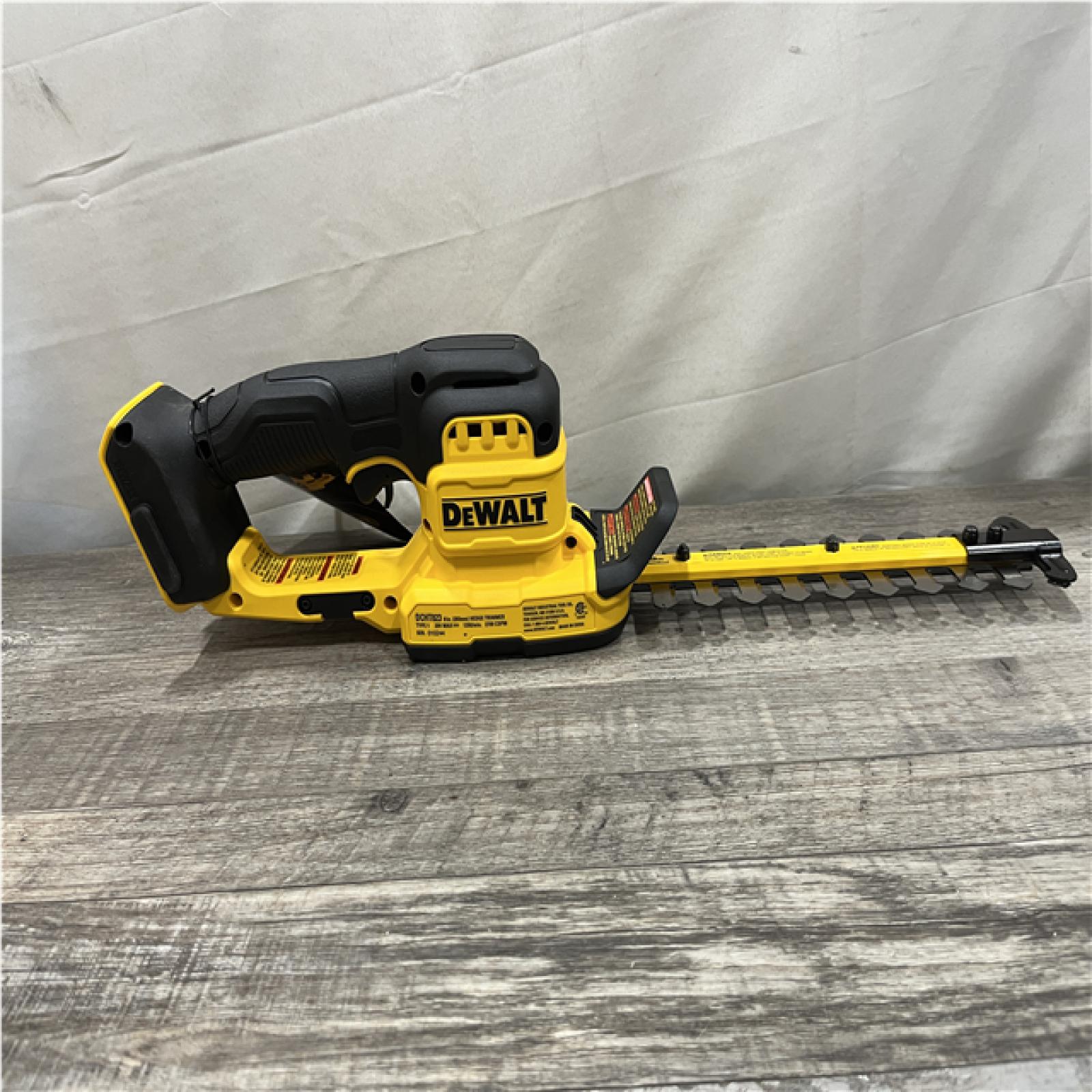 AS-IS DEWALT 20V 8 in. Compact Cordless Hedge Trimmer (Tool-Only)