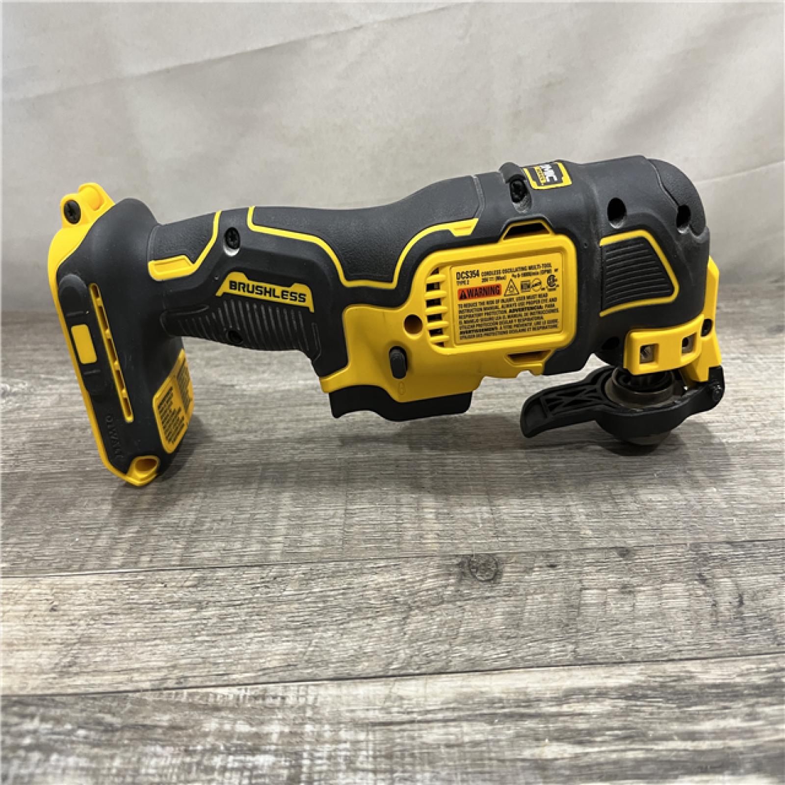 AS-IS DEWALT ATOMIC 20V MAX Cordless Brushless Oscillating Multi Tool (Tool Only)