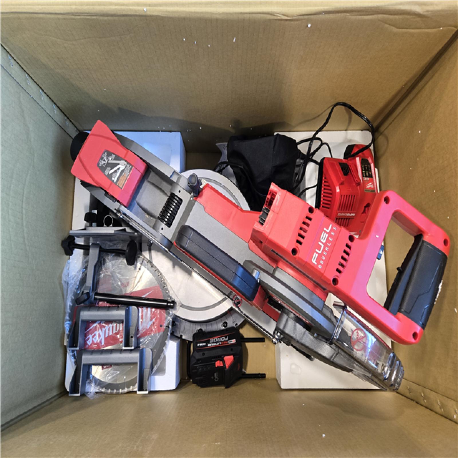 AS-IS Milwaukee M18 FUEL 18V 10 in. Cordless Dual Bevel Sliding Compound Miter Saw Kit