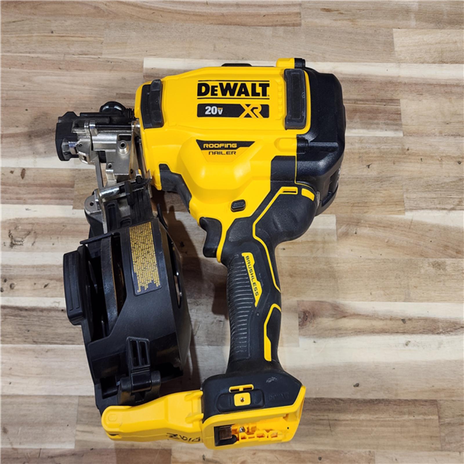 HOUSTON LOCATION - AS-IS DEWALT 20V MAX 15-Degree Electric Cordless Roofing Nailer (Tool Only)