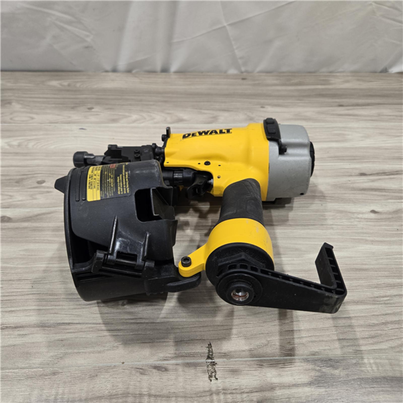 AS-IS DeWalt DW66C-1 15 Degree 2-1/2 in. Coil Siding Nailer (Tool-Only)
