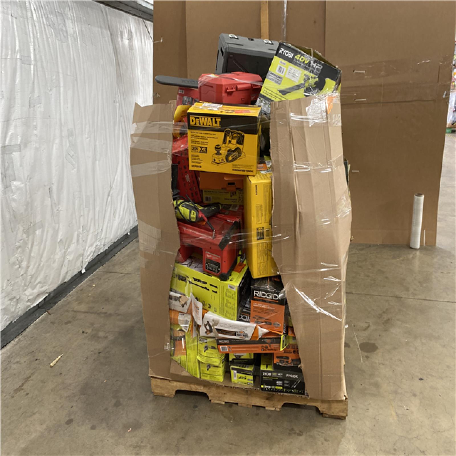 Houston Location AS IS - Tool Pallet