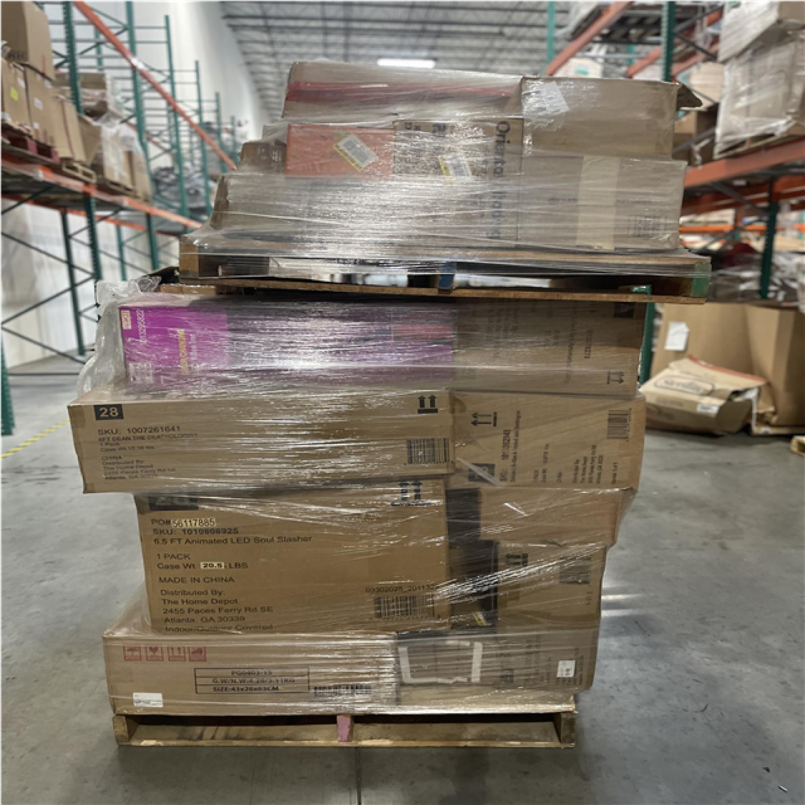 DALLAS LOCATION- AS-IS Mixed Holiday Pallet
